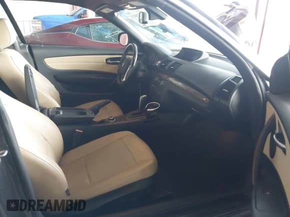 ✅ 2013 BMW 1 Series 128i • VIN: WBAUN1C55DVR00916 • Lot: 43670015. Listed on IAAI with 94,510 mi. Free auction sales archive from the USA and detailed vehicle history report at DreamBid. Image 5.