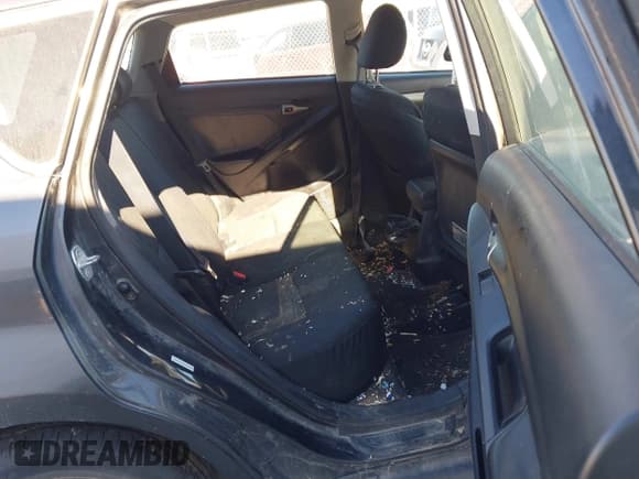 ✅ 2009 Pontiac Vibe • VIN: 5Y2SM67029Z425895 • Лот: 43603714. Опубликован ранее на IAAI с пробегом 301 722 миль. Бесплатный доступ к архиву аукционных продаж из США и подробный отчёт об истории автомобиля на DreamBid. Изображение 8.