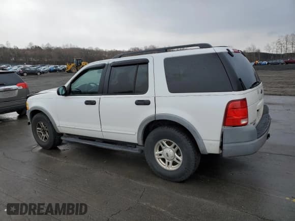 ✅ 2002 Ford Explorer XLS • VIN: 1FMZU72E02UC65652 • Лот: 52726555. Опубликован ранее на Copart с пробегом 271 357 миль. Бесплатный доступ к архиву аукционных продаж из США и подробный отчёт об истории автомобиля на DreamBid. Изображение 2.