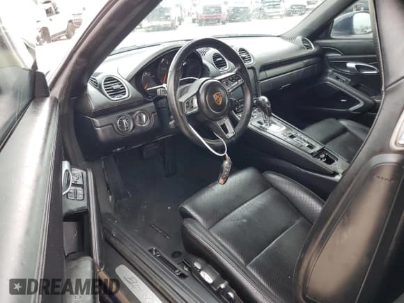 ✅ 2021 Porsche 718 Boxster • VIN: WP0CA2A80MS210263 • Лот: 88675115. Опубликован ранее на Copart с пробегом Не указан. Бесплатный доступ к архиву аукционных продаж из США и подробный отчёт об истории автомобиля на DreamBid. Изображение 8.