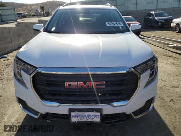 ✅ 2024 GMC Terrain SLE • VIN: 3GKALMEG5RL389117 • Lot: 52804645. Wystawiony na Copart z przebiegiem 2 942 mil. Bezpłatny archiwum sprzedaży aukcyjnych z USA i szczegółowy raport historii pojazdu na DreamBid. Zdjęcie 5.
