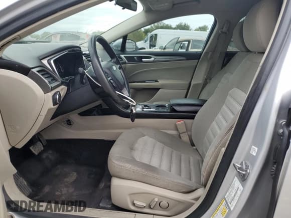 ✅ 2017 Ford Fusion SE • VIN: 3FA6P0H74HR253783 • Lot: 82373085. Listed on Copart with Not provided. Free auction sales archive from the USA and detailed vehicle history report at DreamBid. Image 7.
