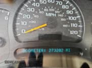 ✅ 2005 Chevrolet Suburban Z71 • VIN: 3GNFK16Z95G229125 • Lot: 86540505. Listed on Copart with 273,282 mi. Free auction sales archive from the USA and detailed vehicle history report at DreamBid. Image 9.