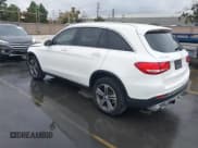 ✅ 2017 Mercedes-Benz GLC 300 • VIN: WDC0G4JBXHF198091 • Лот: 43716003. Опубликован ранее на IAAI с пробегом 102 813 миль. Бесплатный доступ к архиву аукционных продаж из США и подробный отчёт об истории автомобиля на DreamBid. Изображение 3.