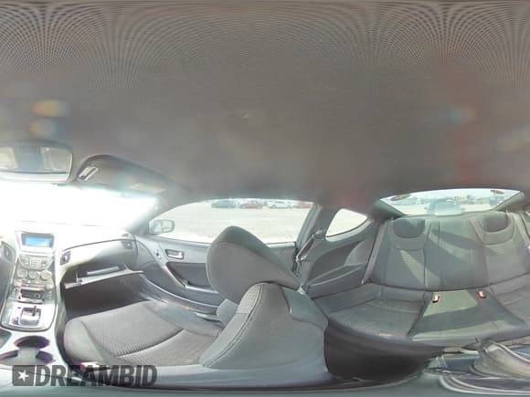 ✅ 2013 Hyundai Genesis Coupe 2.0T • VIN: KMHHT6KD2DU107820 • Lot: 61793195. Wystawiony na Copart z przebiegiem 98 453 mil. Bezpłatny archiwum sprzedaży aukcyjnych z USA i szczegółowy raport historii pojazdu na DreamBid. Zdjęcie 14.