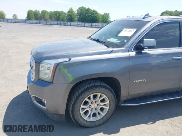✅ 2020 GMC Yukon SLT • VIN: 1GKS2BKC2LR267800 • Lot: 42041063. Listed on IAAI with 101,456 mi. Free auction sales archive from the USA and detailed vehicle history report at DreamBid. Image 17.