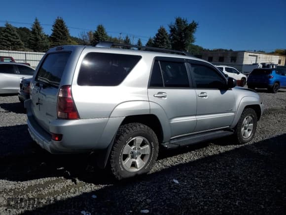 ✅ 2005 Toyota 4Runner SR5 • VIN: JTEBT14R550056839 • Лот: 86057235. Опубликован ранее на Copart с пробегом 144 110 миль. Бесплатный доступ к архиву аукционных продаж из США и подробный отчёт об истории автомобиля на DreamBid. Изображение 3.