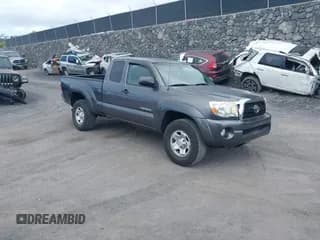 ✅ 2011 Toyota Tacoma • VIN: 5TFUU4EN8BX009220 • Lot: 43703304. Listed on IAAI with 126,142 mi. Free auction sales archive from the USA and detailed vehicle history report at DreamBid. Image 1.