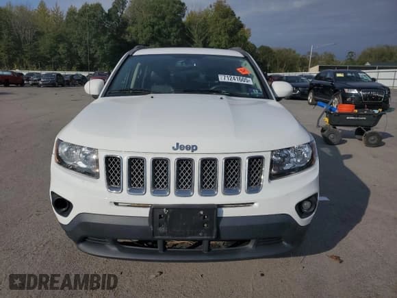 ✅ 2015 Jeep Compass High Altitude • VIN: 1C4NJDEB7FD183659 • Lot: 71241605. Wystawiony na Copart z przebiegiem 121 221 mil. Bezpłatny archiwum sprzedaży aukcyjnych z USA i szczegółowy raport historii pojazdu na DreamBid. Zdjęcie 5.