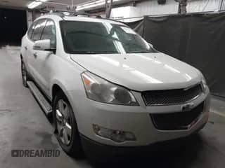2011 Chevrolet Traverse LTZ z VIN 1GNKRLED5BJ185050, wystawiony jako IAAI lot #42998250 z przebiegiem 115 424 mil mil oraz . Historia ofert i sprzedaży dostępna na DreamBid. Obrazek 1.