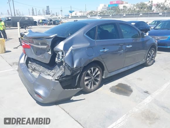 ✅ 2016 Nissan Sentra SV • VIN: 3N1AB7AP3GY212865 • Lot: 42650914. Wystawiony na IAAI z przebiegiem 226 173 mil. Bezpłatny archiwum sprzedaży aukcyjnych z USA i szczegółowy raport historii pojazdu na DreamBid. Zdjęcie 4.