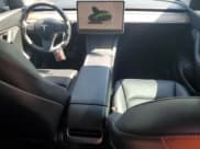 ✅ 2022 Tesla Model Y Long Range • VIN: 7SAYGDEE3NF507044 • Lot: 57560425. Wystawiony na Copart z przebiegiem 46 853 mil. Bezpłatny archiwum sprzedaży aukcyjnych z USA i szczegółowy raport historii pojazdu na DreamBid. Zdjęcie 8.