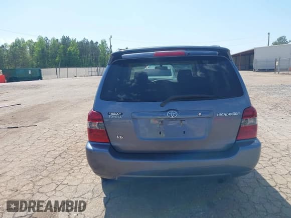 ✅ 2007 Toyota Highlander • VIN: JTEGP21A770143658 • Lot: 42053593. Wystawiony na IAAI z przebiegiem 189 980 mil. Bezpłatny archiwum sprzedaży aukcyjnych z USA i szczegółowy raport historii pojazdu na DreamBid. Zdjęcie 16.