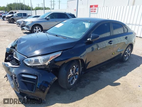 ✅ 2021 Kia Forte LXS • VIN: 3KPF24AD7ME349666 • Lot: 43158356. Wystawiony na IAAI z przebiegiem 58 562 mil. Bezpłatny archiwum sprzedaży aukcyjnych z USA i szczegółowy raport historii pojazdu na DreamBid. Zdjęcie 17.