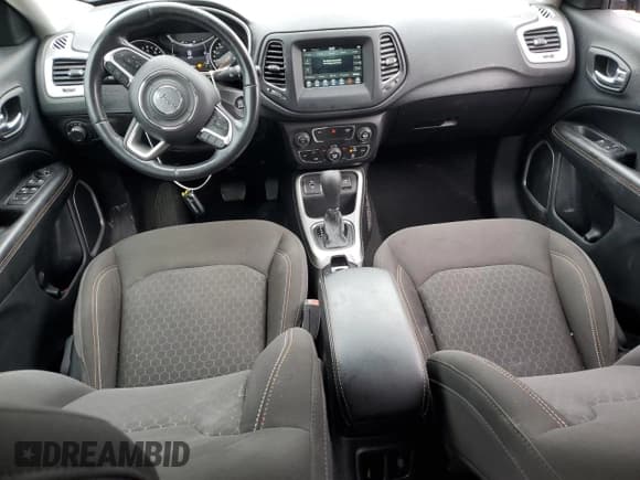 ✅ 2020 Jeep Compass Sport • VIN: 3C4NJCAB1LT169827 • Lot: 82216975. Listed on Copart with 72,848 mi. Free auction sales archive from the USA and detailed vehicle history report at DreamBid. Image 8.