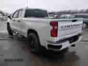 2021 Chevrolet Silverado 1500 Custom z VIN 1GCRYBEH6MZ149718, wystawiony jako Copart lot #85349954 z przebiegiem 46 229 mil mil oraz Szkoda całkowita • Salvage title. Historia ofert i sprzedaży dostępna na DreamBid. Obrazek 2.