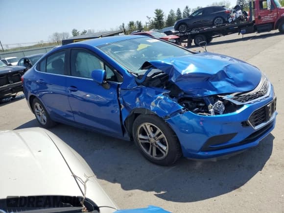 ✅ 2017 Chevrolet Cruze LT • VIN: 1G1BE5SM9H7141815 • Lot: 49297483. Listed on Copart with 78,048 mi. Free auction sales archive from the USA and detailed vehicle history report at DreamBid. Image 4.