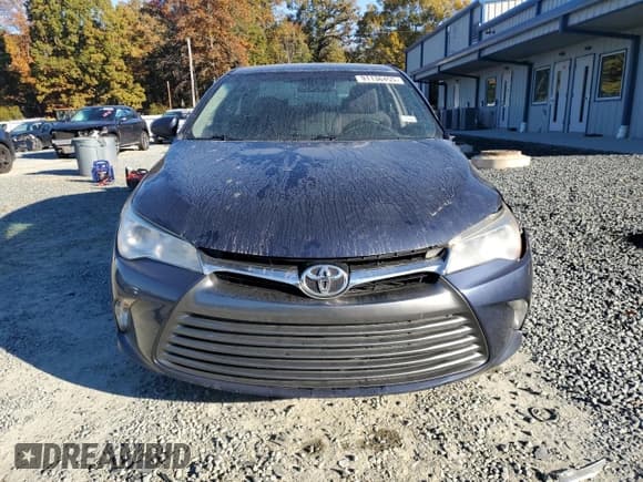 ✅ 2017 Toyota Camry LE • VIN: 4T1BF1FK6HU709022 • Лот: 91136455. Опубликован ранее на Copart с пробегом 145 035 миль. Бесплатный доступ к архиву аукционных продаж из США и подробный отчёт об истории автомобиля на DreamBid. Изображение 5.