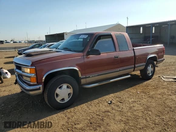 ✅ 1998 Chevrolet Silverado 1500 • VIN: 1GCEK19R8WR108930 • Lot: 69475335. Listed on Copart with 205,360 mi. Free auction sales archive from the USA and detailed vehicle history report at DreamBid. Image 1.