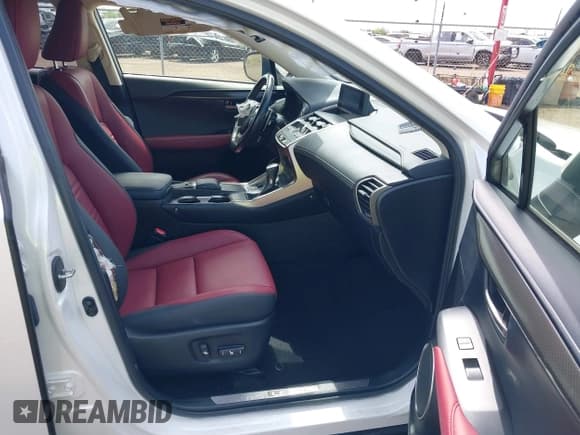✅ 2021 Lexus NX 300 • VIN: JTJDARBZ1M5032766 • Lot: 42914509. Wystawiony na IAAI z przebiegiem 54 741 mil. Bezpłatny archiwum sprzedaży aukcyjnych z USA i szczegółowy raport historii pojazdu na DreamBid. Zdjęcie 5.
