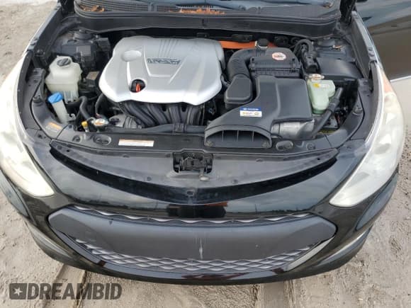 ✅ 2014 Hyundai Sonata • VIN: KMHEC4A4XEA109102 • Lot: 75507064. Listed on Copart with 144,836 mi. Free auction sales archive from the USA and detailed vehicle history report at DreamBid. Image 11.