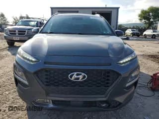 ✅ 2018 Hyundai Kona SEL • VIN: KM8K6CAA2JU103717 • Лот: 63453194. Опубликован ранее на Copart с пробегом 25 461 миль. Бесплатный доступ к архиву аукционных продаж из США и подробный отчёт об истории автомобиля на DreamBid. Изображение 5.
