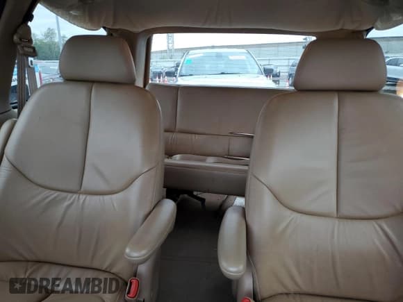 ✅ 1999 Chrysler Town & Country LX • VIN: 1C4GP54L8XB519050 • Лот: 51849955. Опубликован ранее на Copart с пробегом 87 837 миль. Бесплатный доступ к архиву аукционных продаж из США и подробный отчёт об истории автомобиля на DreamBid. Изображение 10.