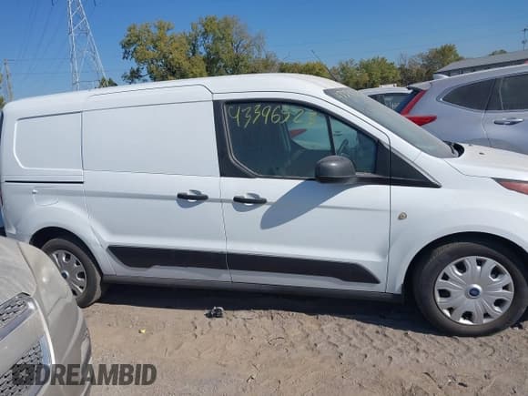 ✅ 2020 Ford Transit Connect XLT • VIN: NM0LS7F24L1445815 • Lot: 43396523. Wystawiony na IAAI z przebiegiem 91 390 mil. Bezpłatny archiwum sprzedaży aukcyjnych z USA i szczegółowy raport historii pojazdu na DreamBid. Zdjęcie 13.