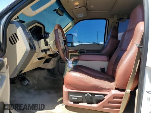 ✅ 2010 Ford F-350 XL • VIN: 1FTWW3DR4AEA53081 • Lot: 67385594. Wystawiony na Copart z przebiegiem 190 666 mil. Bezpłatny archiwum sprzedaży aukcyjnych z USA i szczegółowy raport historii pojazdu na DreamBid. Zdjęcie 7.