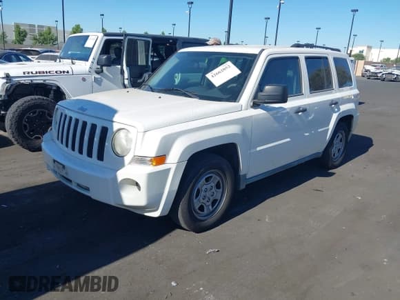 ✅ 2010 Jeep Patriot Sport • VIN: 1J4NT2GA2AD525914 • Лот: 42662052. Опубликован ранее на IAAI с пробегом 92 326 миль. Бесплатный доступ к архиву аукционных продаж из США и подробный отчёт об истории автомобиля на DreamBid. Изображение 2.