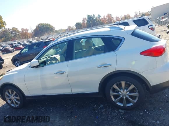 ✅ 2011 Infiniti EX Journey • VIN: JN1AJ0HR8BM852163 • Lot: 43574602. Listed on IAAI with 246,684 mi. Free auction sales archive from the USA and detailed vehicle history report at DreamBid. Image 14.