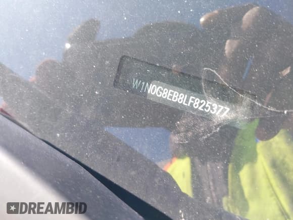 ✅ 2020 Mercedes-Benz GLC 300 • VIN: W1N0G8EB8LF825377 • Lot: 43510969. Wystawiony na IAAI z przebiegiem 64 894 mil. Bezpłatny archiwum sprzedaży aukcyjnych z USA i szczegółowy raport historii pojazdu na DreamBid. Zdjęcie 17.