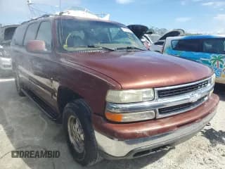 ✅ 2000 Chevrolet Suburban LT • VIN: 3GNFK16T3YG122555 • Lot: 76624964. Wystawiony na Copart z przebiegiem 193 236 mil. Bezpłatny archiwum sprzedaży aukcyjnych z USA i szczegółowy raport historii pojazdu na DreamBid. Zdjęcie 4.