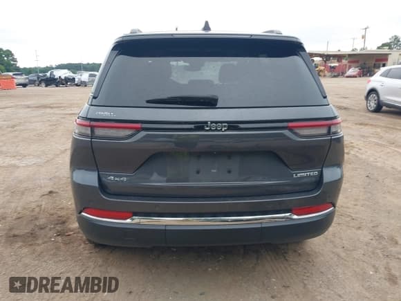 ✅ 2022 Jeep Grand Cherokee Limited • VIN: 1C4RJHBG7N8524199 • Lot: 42177577. Listed on IAAI with 70,397 mi. Free auction sales archive from the USA and detailed vehicle history report at DreamBid. Image 17.