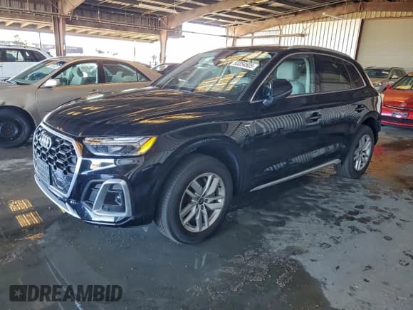 ✅ 2022 Audi Q5 S line Premium • VIN: WA1GAAFY4N2095442 • Лот: 93354505. Опубликован ранее на Copart с пробегом Не указан. Бесплатный доступ к архиву аукционных продаж из США и подробный отчёт об истории автомобиля на DreamBid. Изображение 1.