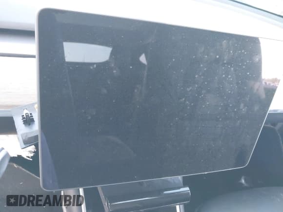 ✅ 2021 Tesla Model Y Standard Range • VIN: 5YJYGDED3MF103650 • Lot: 41726278. Wystawiony na IAAI z przebiegiem Nie podano. Bezpłatny archiwum sprzedaży aukcyjnych z USA i szczegółowy raport historii pojazdu na DreamBid. Zdjęcie 7.