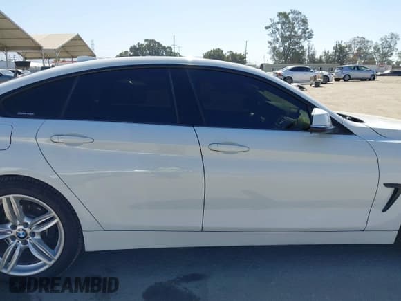 ✅ 2015 BMW 4 Series 428i • VIN: WBA4A9C50FGL85857 • Lot: 42542619. Listed on IAAI with 136,411 mi. Free auction sales archive from the USA and detailed vehicle history report at DreamBid. Image 14.