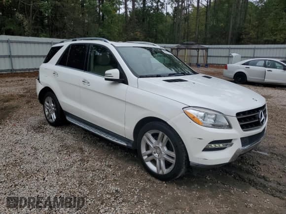 ✅ 2014 Mercedes-Benz M 350 • VIN: 4JGDA5JB4EA363488 • Lot: 86511055. Listed on Copart with 144,412 mi. Free auction sales archive from the USA and detailed vehicle history report at DreamBid. Image 4.