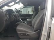 ✅ 2020 Chevrolet Silverado 1500 RST • VIN: 3GCUYEED9LG398957 • Lot: 85644515. Wystawiony na Copart z przebiegiem 17 043 mil. Bezpłatny archiwum sprzedaży aukcyjnych z USA i szczegółowy raport historii pojazdu na DreamBid. Zdjęcie 7.