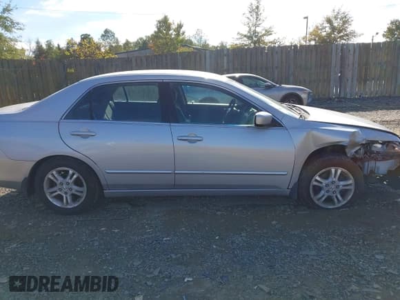 ✅ 2007 Honda Accord LX SE • VIN: 1HGCM563X7A202494 • Lot: 43435789. Listed on IAAI with 139,369 mi. Free auction sales archive from the USA and detailed vehicle history report at DreamBid. Image 13.