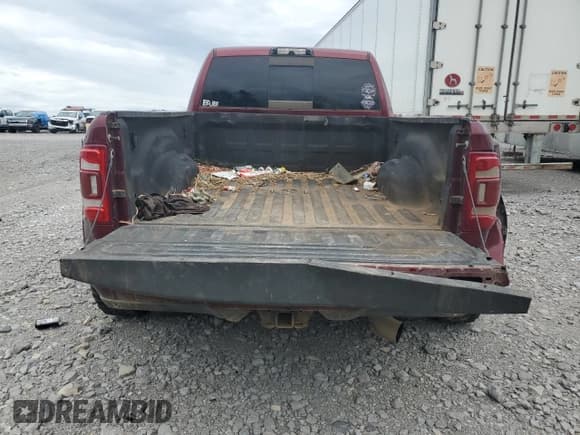 ✅ 2021 Ram 3500 Longhorn • VIN: 3C63RRNL9MG618212 • Lot: 68569125. Wystawiony na Copart z przebiegiem 121 877 mil. Bezpłatny archiwum sprzedaży aukcyjnych z USA i szczegółowy raport historii pojazdu na DreamBid. Zdjęcie 6.