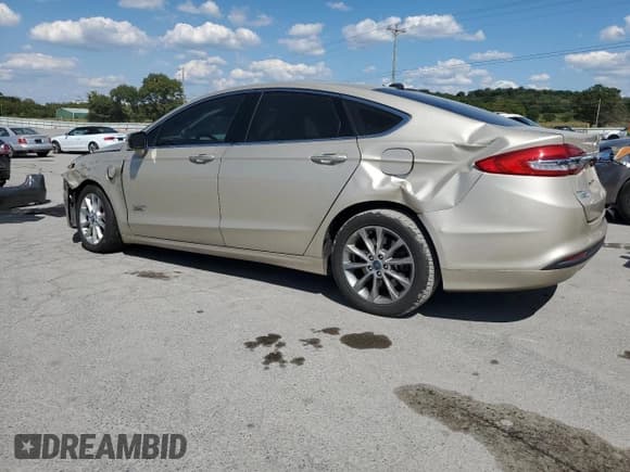 ✅ 2018 Ford Fusion SE • VIN: 3FA6P0PU4JR142700 • Лот: 71060805. Опубликован ранее на Copart с пробегом 68 014 миль. Бесплатный доступ к архиву аукционных продаж из США и подробный отчёт об истории автомобиля на DreamBid. Изображение 2.