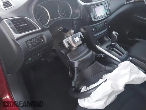 ✅ 2016 Nissan Sentra SR • VIN: 3N1AB7AP8GL666610 • Lot: 43527402. Wystawiony na IAAI z przebiegiem 148 099 mil. Bezpłatny archiwum sprzedaży aukcyjnych z USA i szczegółowy raport historii pojazdu na DreamBid. Zdjęcie 17.