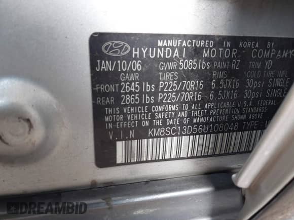 2006 Hyundai Santa Fe GLS z VIN KM8SC13D56U108048, wystawiony jako IAAI lot #41463035 z przebiegiem 236 546 mil mil oraz . Historia ofert i sprzedaży dostępna na DreamBid. Obrazek 9.