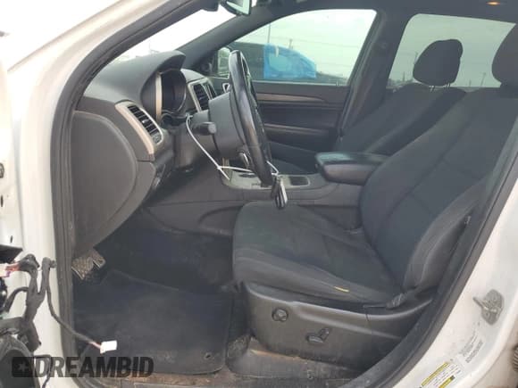 ✅ 2015 Jeep Grand Cherokee Laredo • VIN: 1C4RJEAG1FC669883 • Lot: 85857515. Listed on Copart with 228,860 mi. Free auction sales archive from the USA and detailed vehicle history report at DreamBid. Image 7.