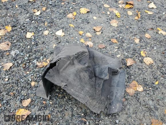 ✅ 2017 Chevrolet Volt LT • VIN: 1G1RC6S54HU141208 • Lot: 91365765. Wystawiony na Copart z przebiegiem 73 624 mil. Bezpłatny archiwum sprzedaży aukcyjnych z USA i szczegółowy raport historii pojazdu na DreamBid. Zdjęcie 13.