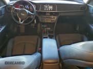 ✅ 2018 Kia Optima S • VIN: 5XXGT4L37JG243601 • Lot: 95926265. Wystawiony na Copart z przebiegiem 86 902 mil. Bezpłatny archiwum sprzedaży aukcyjnych z USA i szczegółowy raport historii pojazdu na DreamBid. Zdjęcie 8.