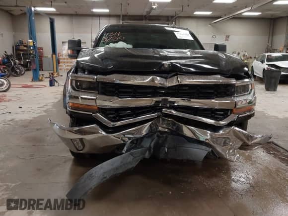 2017 Chevrolet Silverado 1500 LT с VIN 1GCVKREC5HZ407827, выставлен на аукционе IAAI как лот 43113250 с пробегом 111 688 миль миль и . История ставок и продаж доступна на DreamBid. Изображение 6.