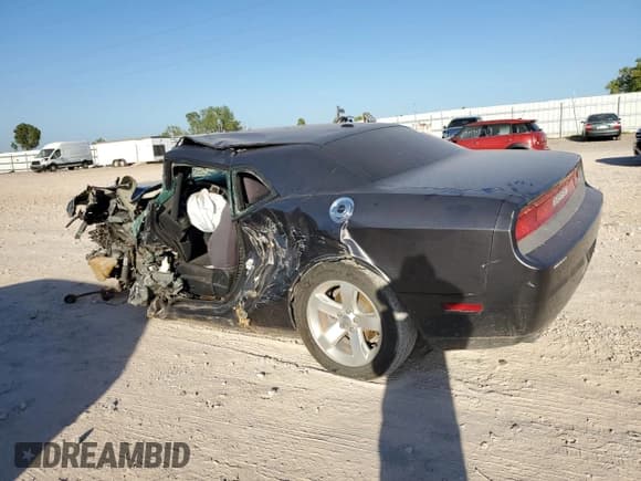 ✅ 2014 Dodge Challenger SXT • VIN: 2C3CDYAG7EH258292 • Lot: 74291794. Wystawiony na Copart z przebiegiem Nie podano. Bezpłatny archiwum sprzedaży aukcyjnych z USA i szczegółowy raport historii pojazdu na DreamBid. Zdjęcie 2.