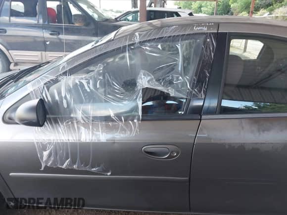 2005 Dodge Neon SXT z VIN 1B3ES56C05D252573, wystawiony jako IAAI lot #42388664 z przebiegiem 128 328 mil mil oraz . Historia ofert i sprzedaży dostępna na DreamBid. Obrazek 12.